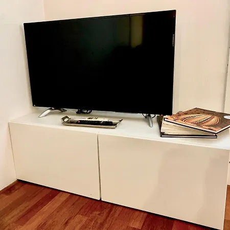One Milano 3 Apartment *